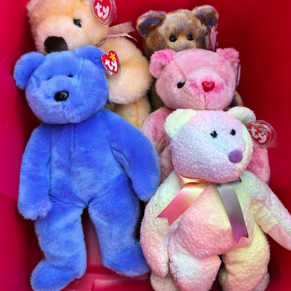 Over 110 BEANIE BABIES JULY 31st, 7 PM E S T please come and bid - Picture 8 of 13
